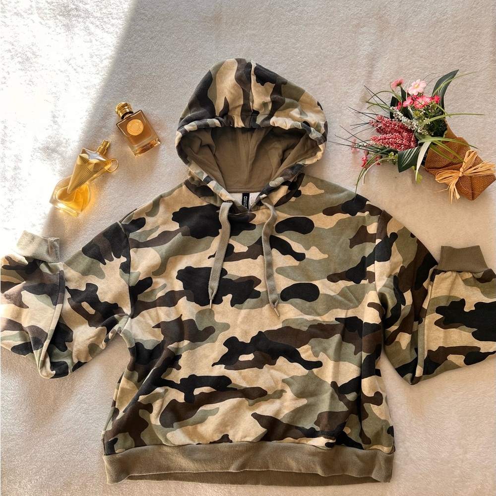 H&M hoodie jacket camouflage
